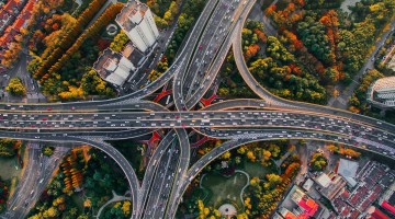 Transport routier de fret interurbain : avantages et défis